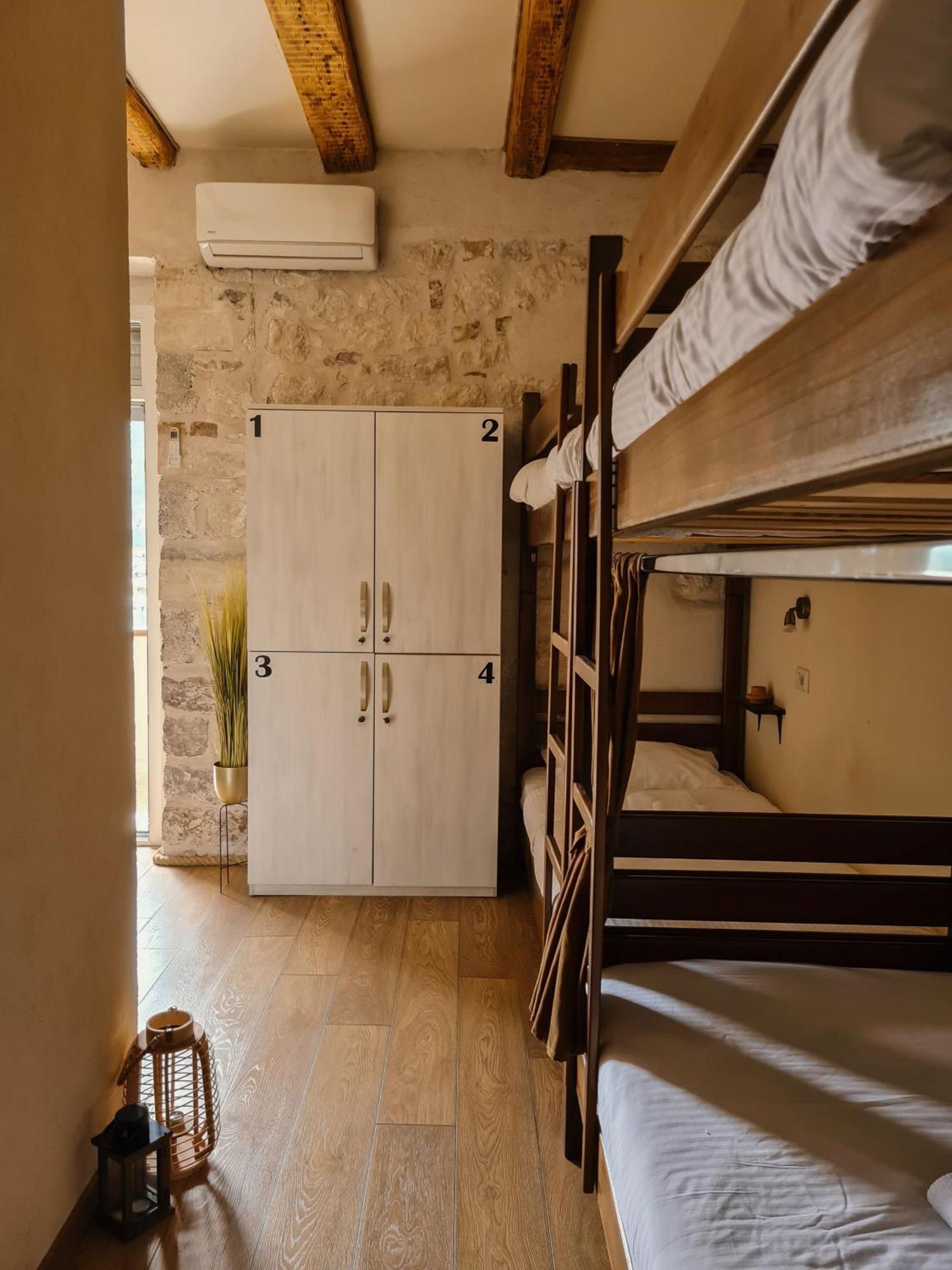 Step To Kotor Bay Guesthouse Eksteriør billede