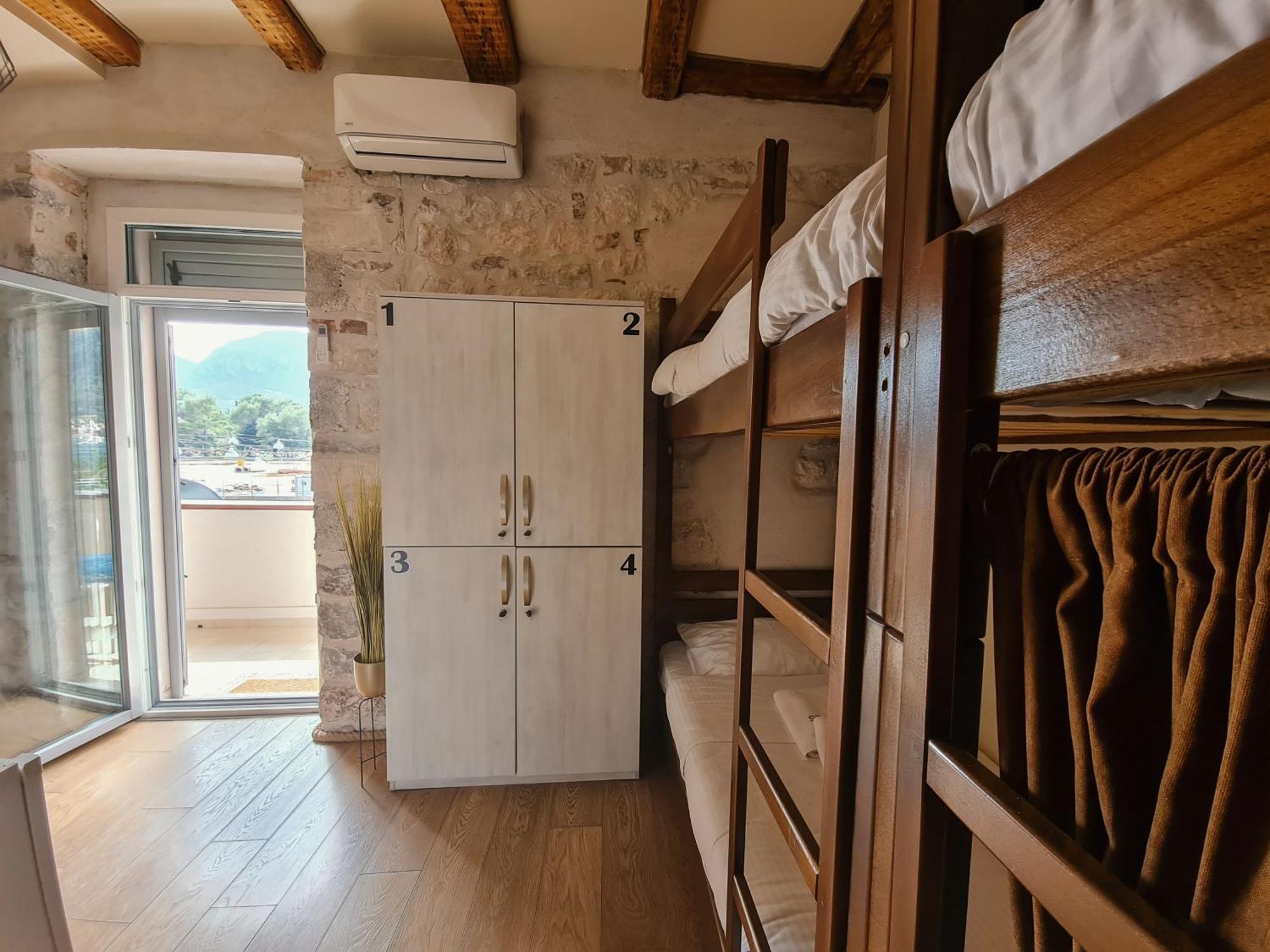 Step To Kotor Bay Guesthouse Eksteriør billede